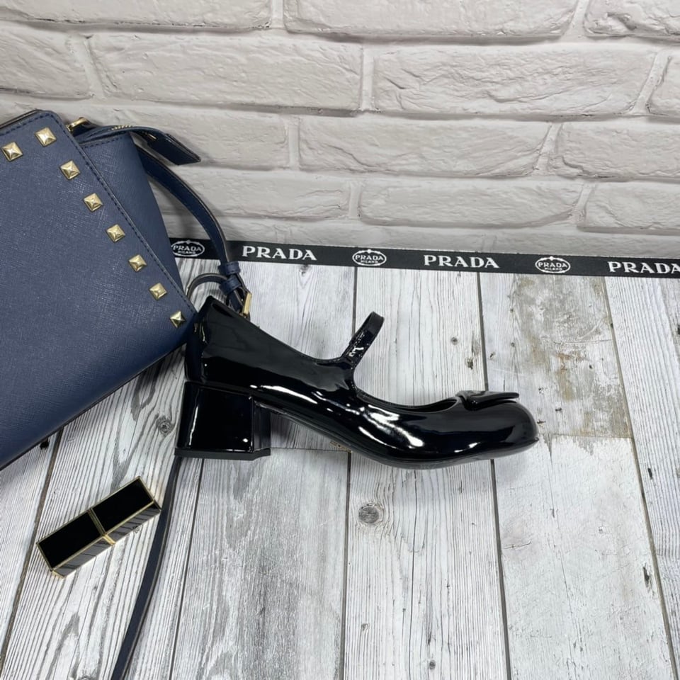 Prada Women’S Logo Patch Heeled Pumps Black 1I768Mf045069 view 5