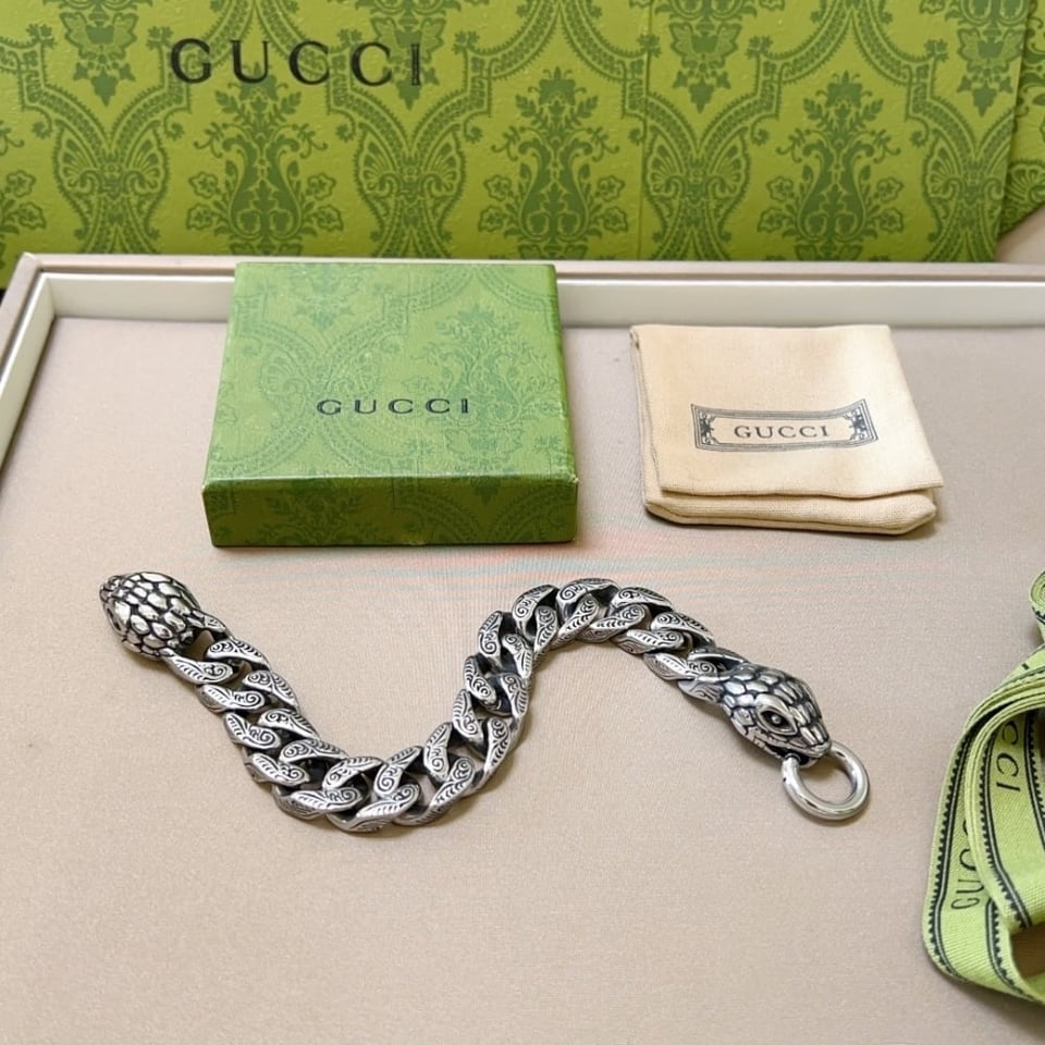 Gucci Snake Bracelet Silver view 4