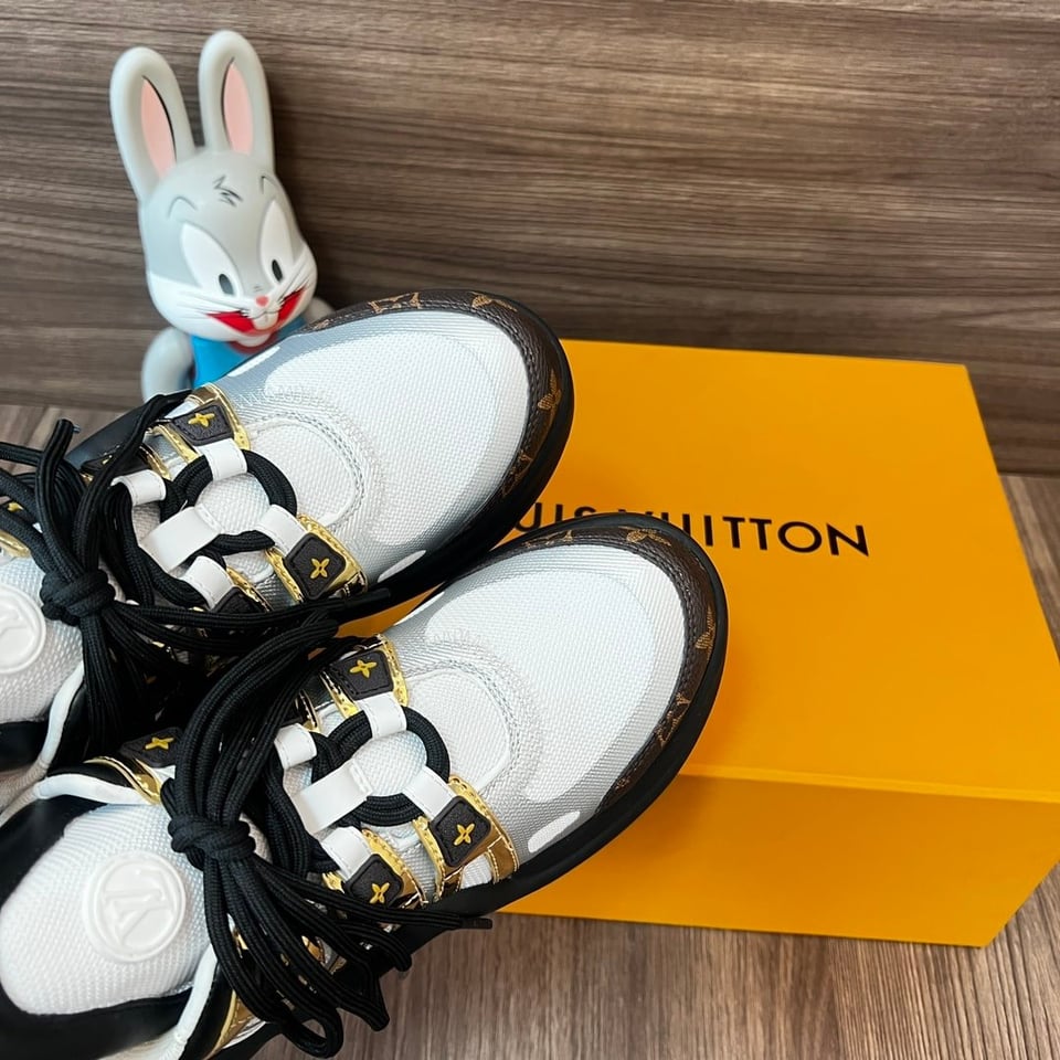 Louis Vuitton Archlight Sneaker Gold 1A7Roa view 5