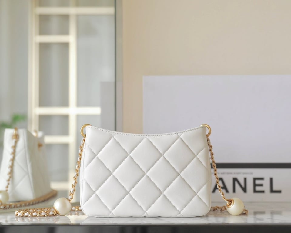Chanel 24S Hobo Bag 19Cm White Lambskin Pearl Ball view 6