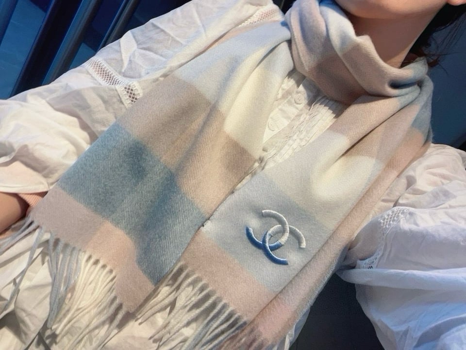 Chanel Cashmere Scarf Plaid Pink For Women 180cm view 3