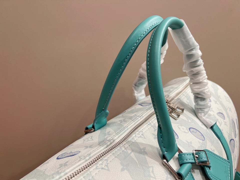 Louis Vuitton Keepall Bandouliere Travel Bag 46Cm M22570 view 5