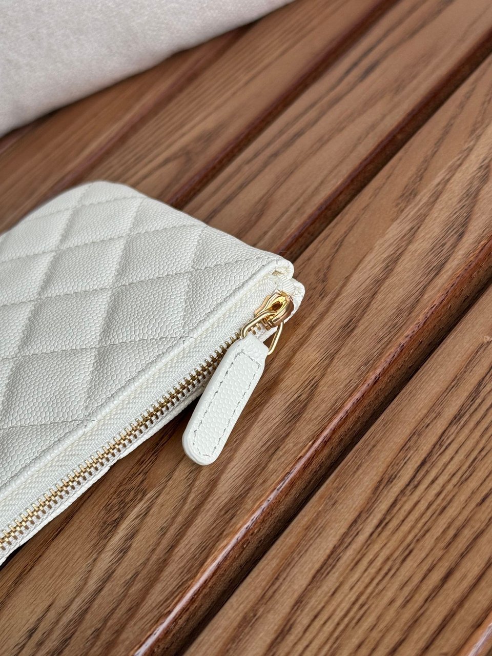 Chanel Zipped Wallet 20Cm White Quilted Caviar Gold Hardware view 6