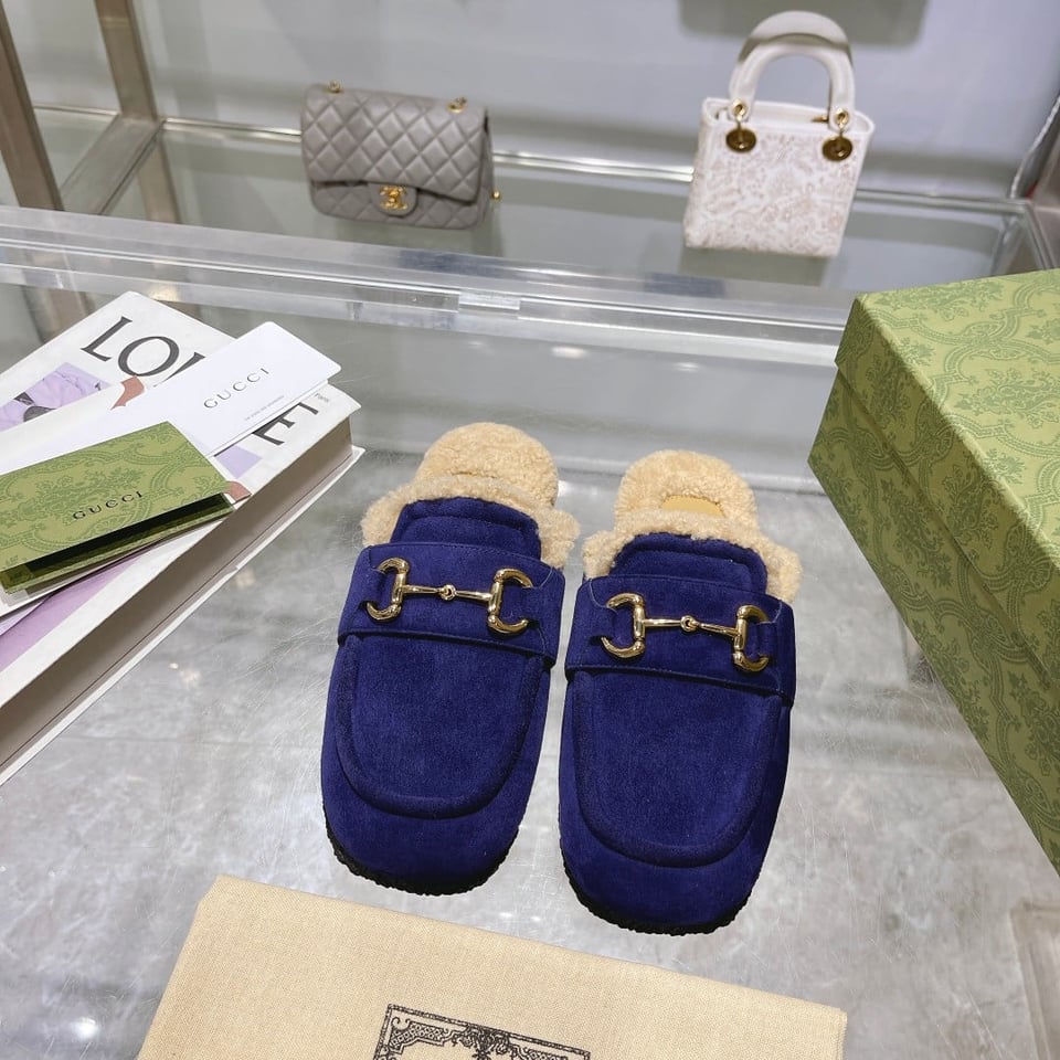 Gucci Women’S Mule With Horsebit Suede Leather Blue view 8
