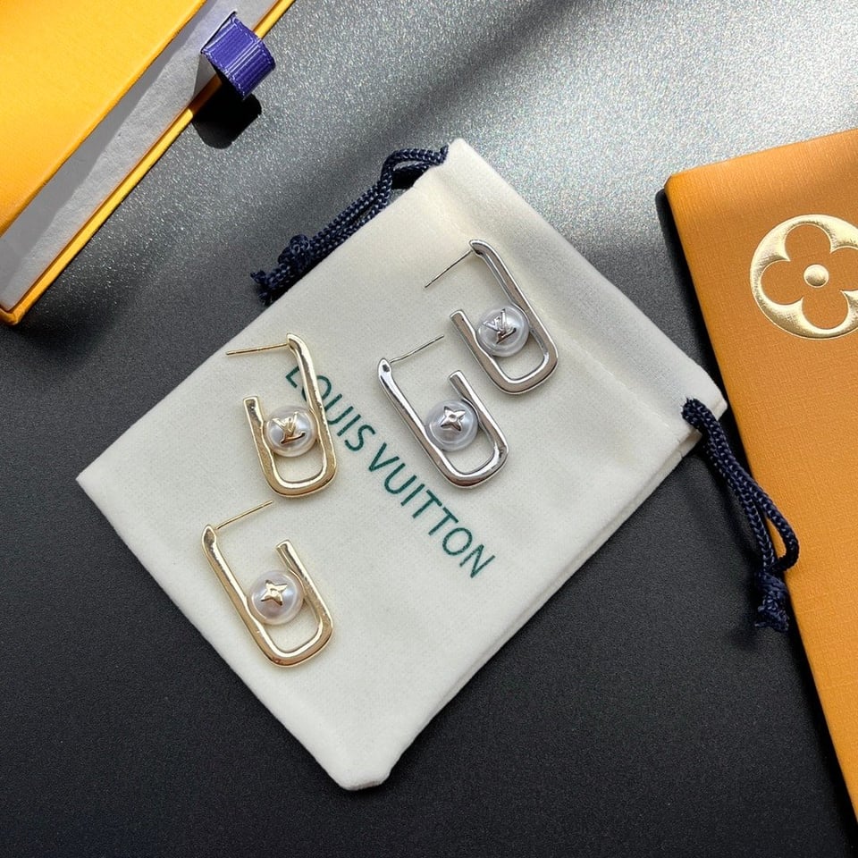 Louis Vuitton My Lv Chain Pearls Earrings Gold M01451 view 3