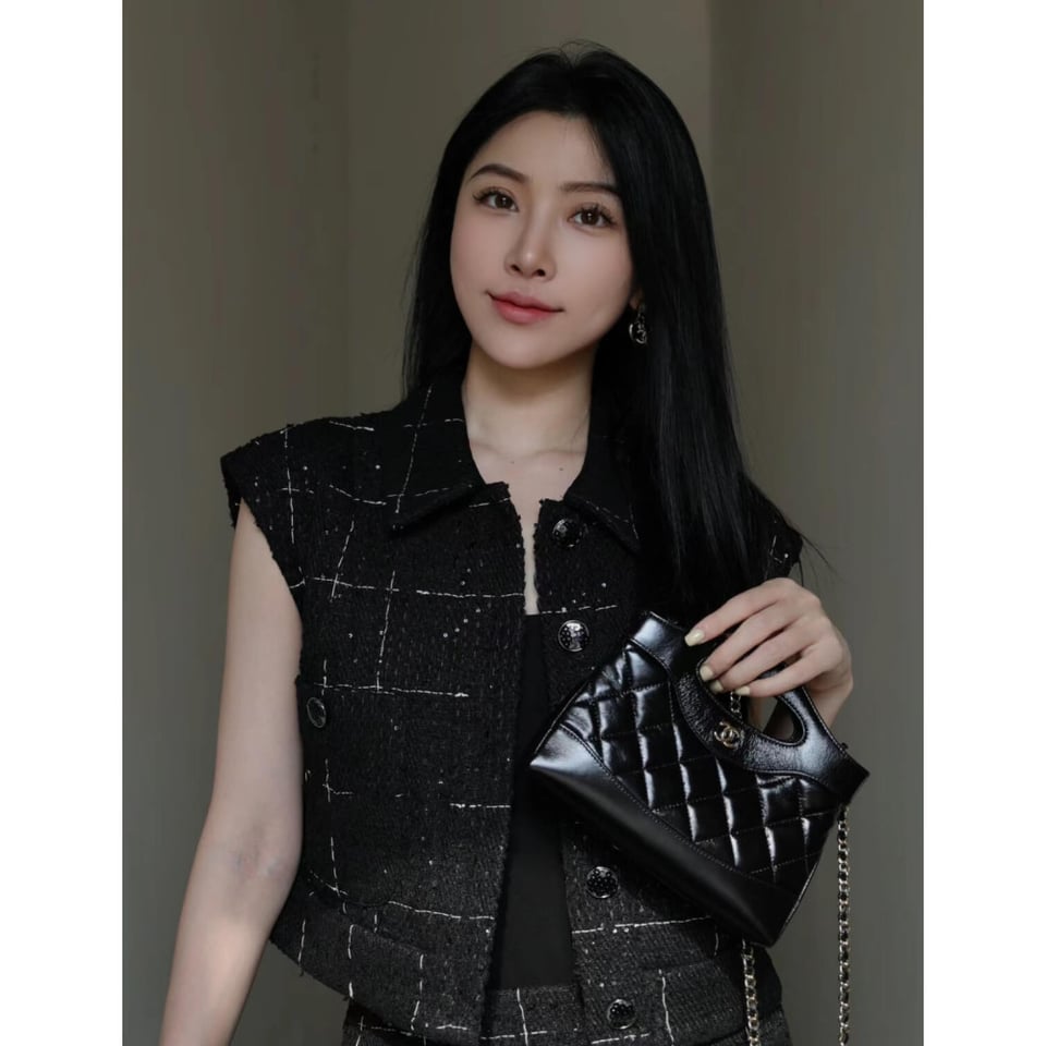 Chanel 31 Mini Shopping Bag Chain Clutch Shiny Lambskin view 3