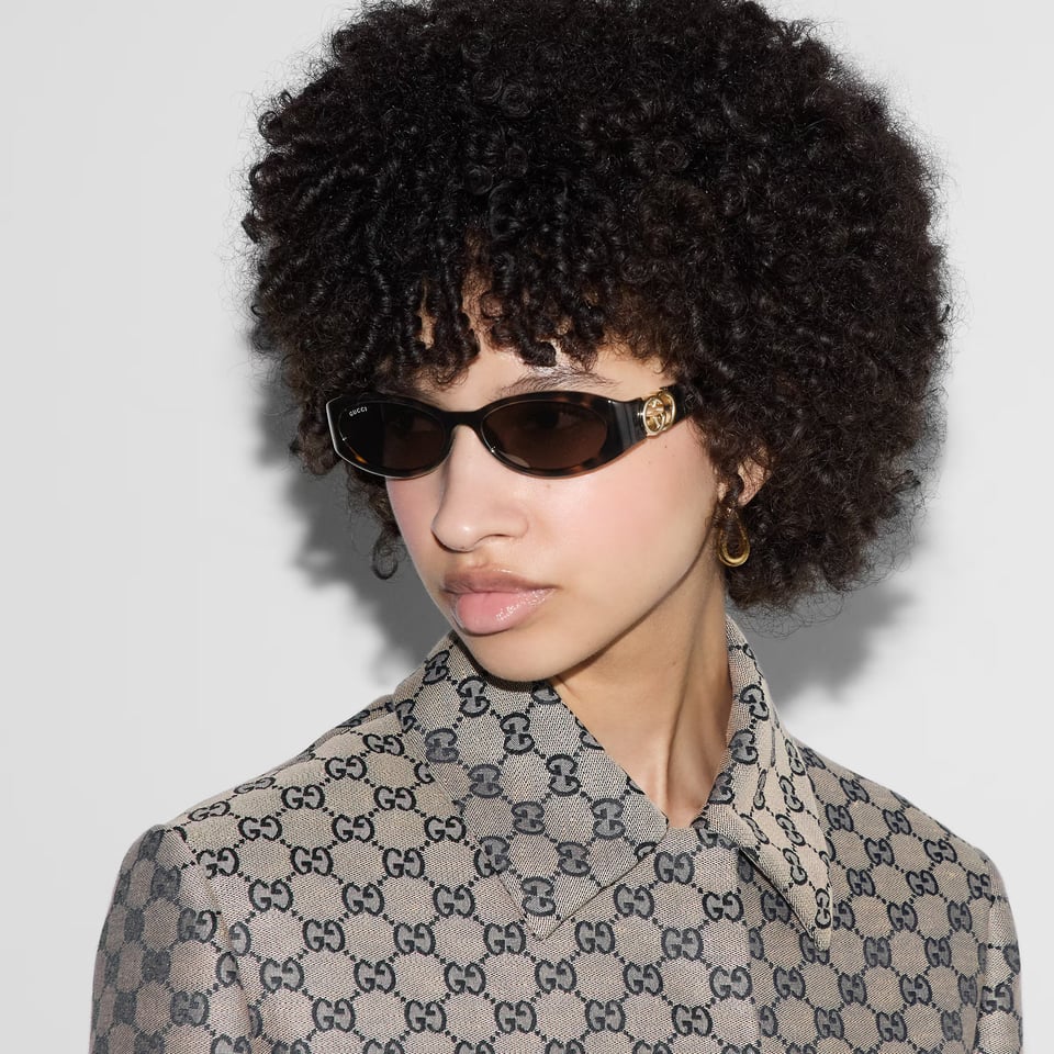 Gucci Tortoiseshell Oval Frame Sunglasses GG1660S view 4