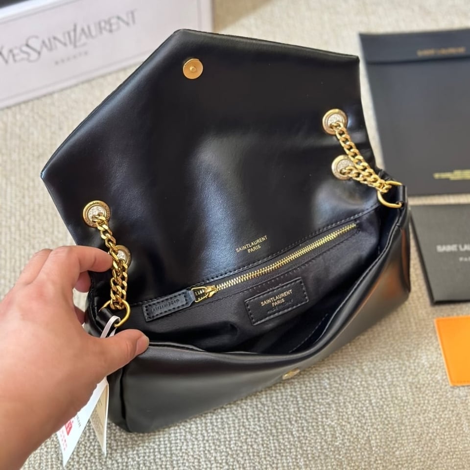 Saint Laurent Calypso Small In Plunged Black 27Cm view 7