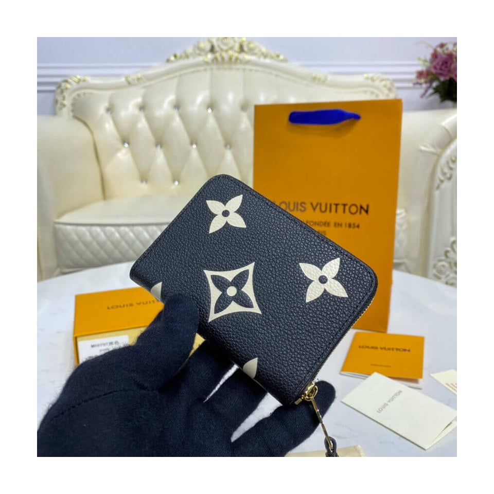 Louis Vuitton Zippy Coin Purse Wallet in Giant Monogram Leather view 4