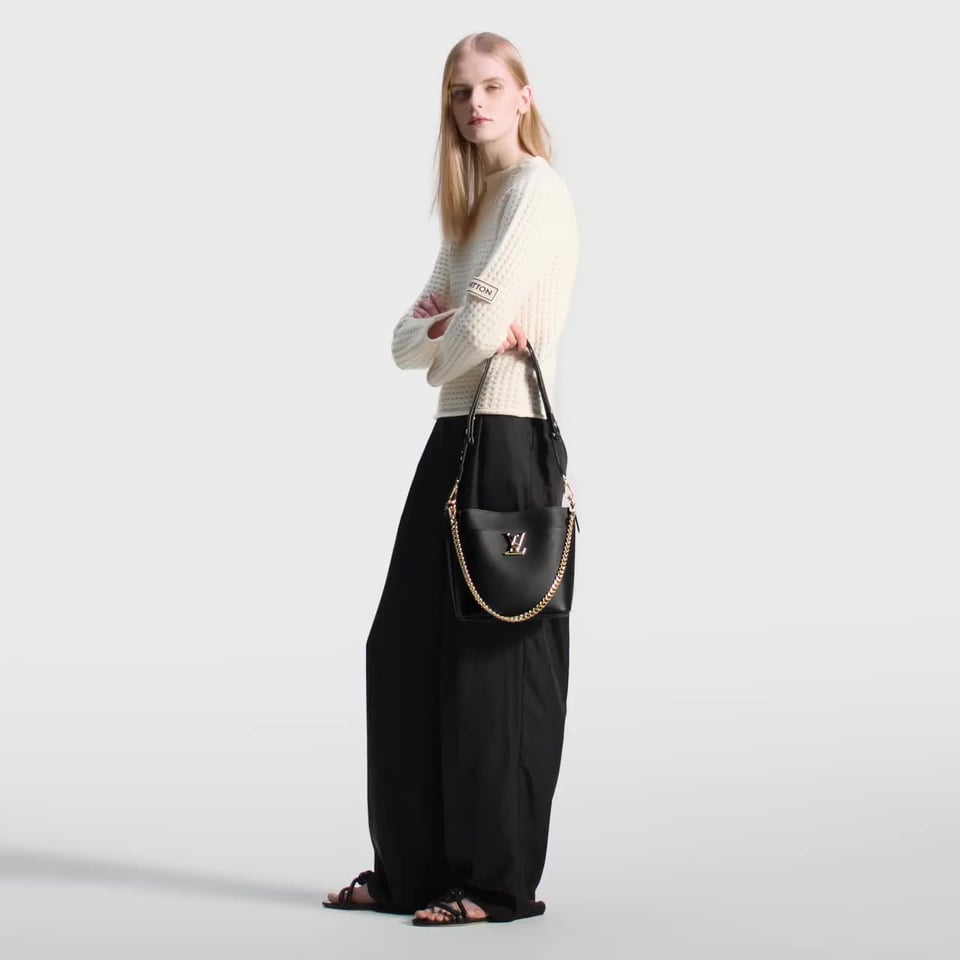 Louis Vuitton Lock And Walk M24006 view 8