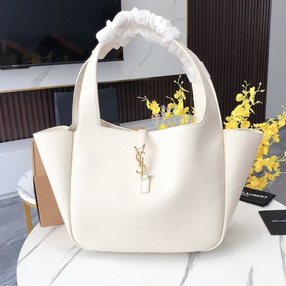 Saint Laurent Le 5 A 7 Bea In Grained Leather White 50Cm view 3