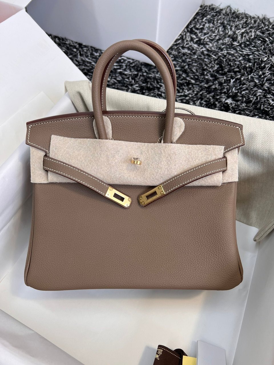 Hermes Birkin 25Cm Brown Togo Leather Gold Hardware view 4