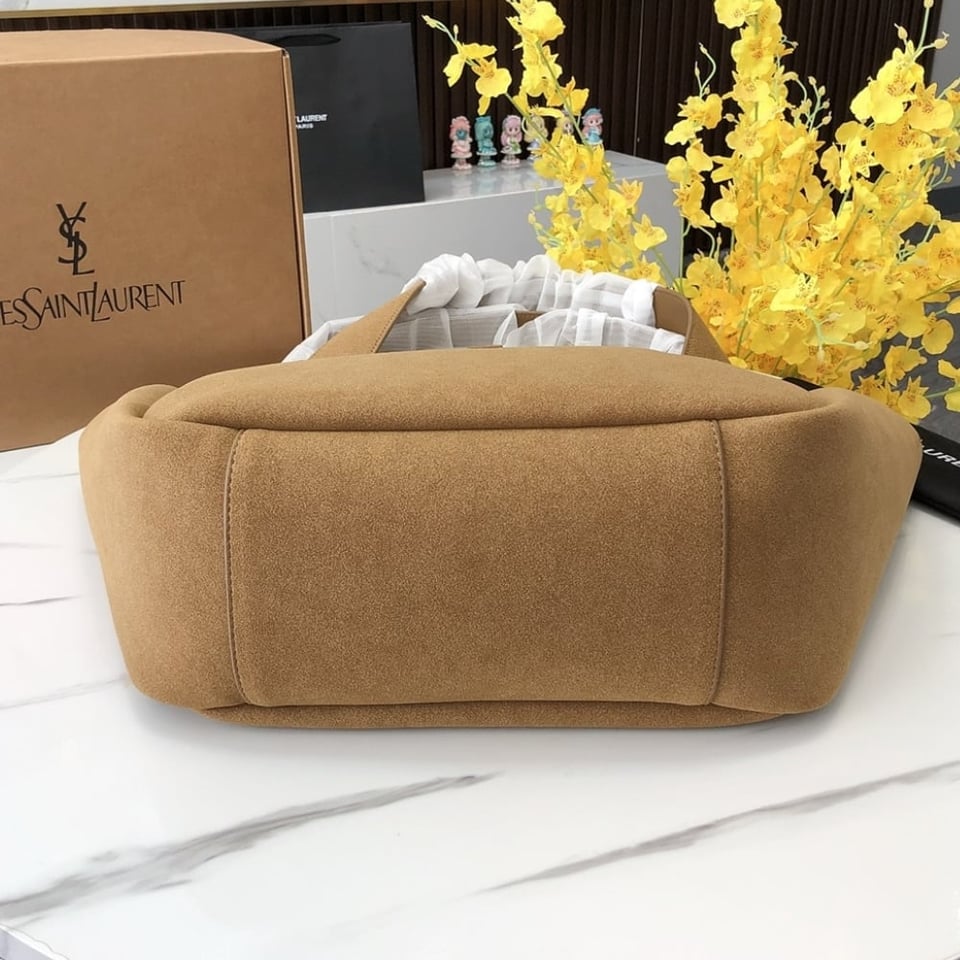Saint Laurent Le 5 A 7 Bea In Suede Golden Leaf 55Cm view 4