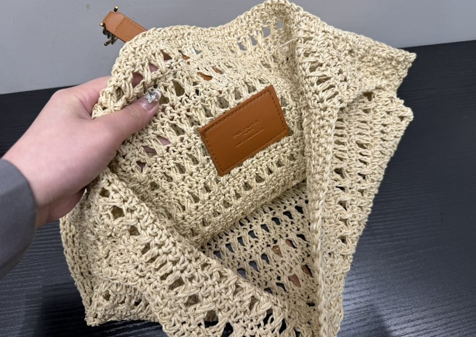 Saint Laurent Le 5 A 7 In Raffia Crochet And Smooth Leather Beige 32Cm view 11