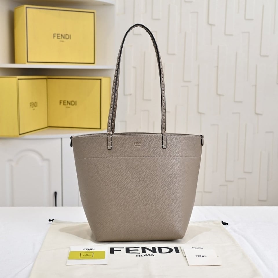 Fendi Medium Roll Gray 36Cm view 3