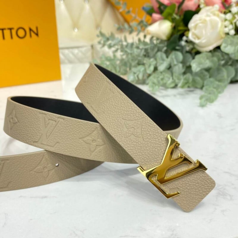 Louis Vuitton LV Iconic 30mm Reversible Belt M0328V view 4