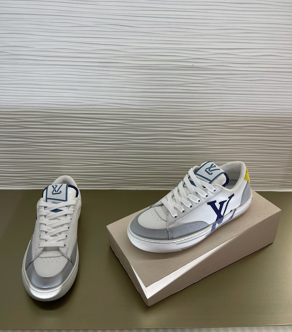Louis Vuitton Charlie Sneaker 1A9Jlt view 9