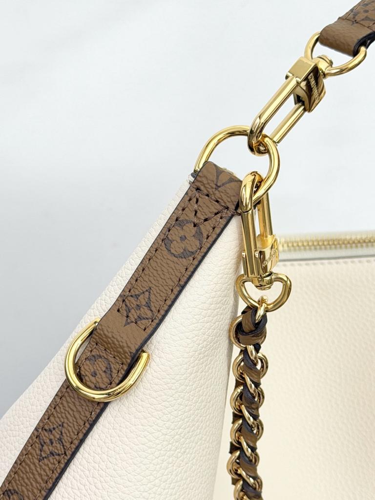 Louis Vuitton Multipass Bag Vanilla 30cm M29094 view 8