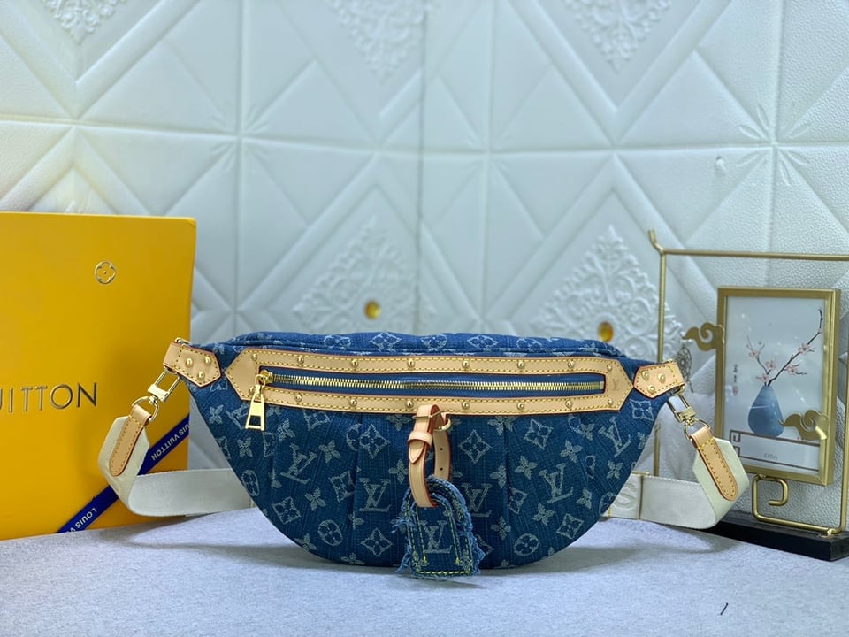 Louis Vuitton Bumbag High Rise Denim Blue 38Cm M46837 view 11