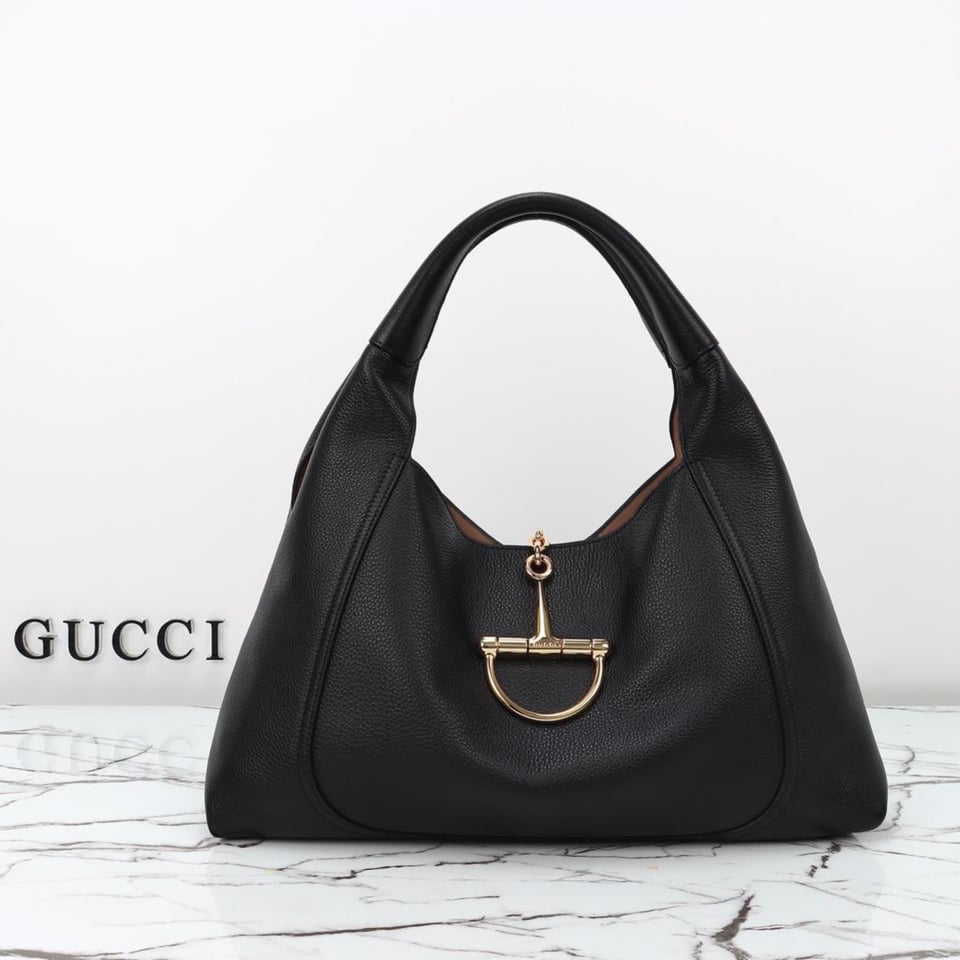 Gucci Softbit Maxi Shoulder Bag 46cm/18in view 4