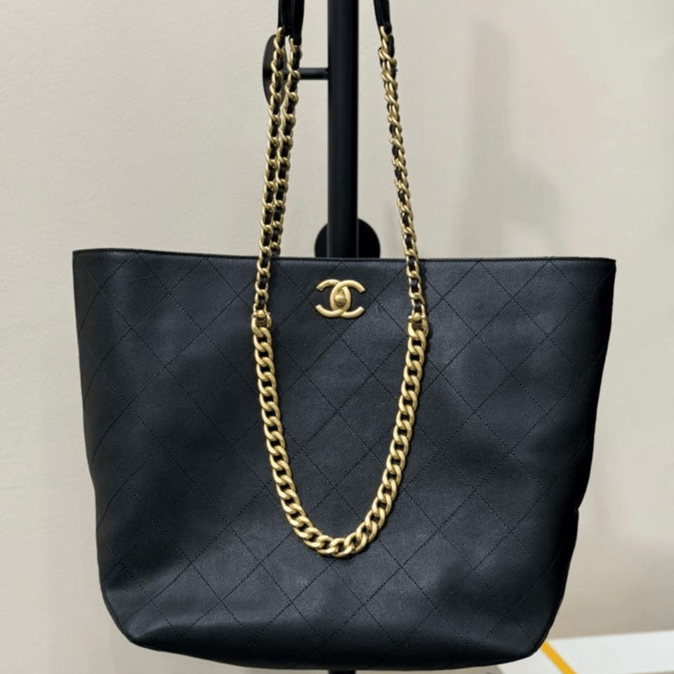 Chanel Classic Black Quilted Tote 42cm/16.5in view 5