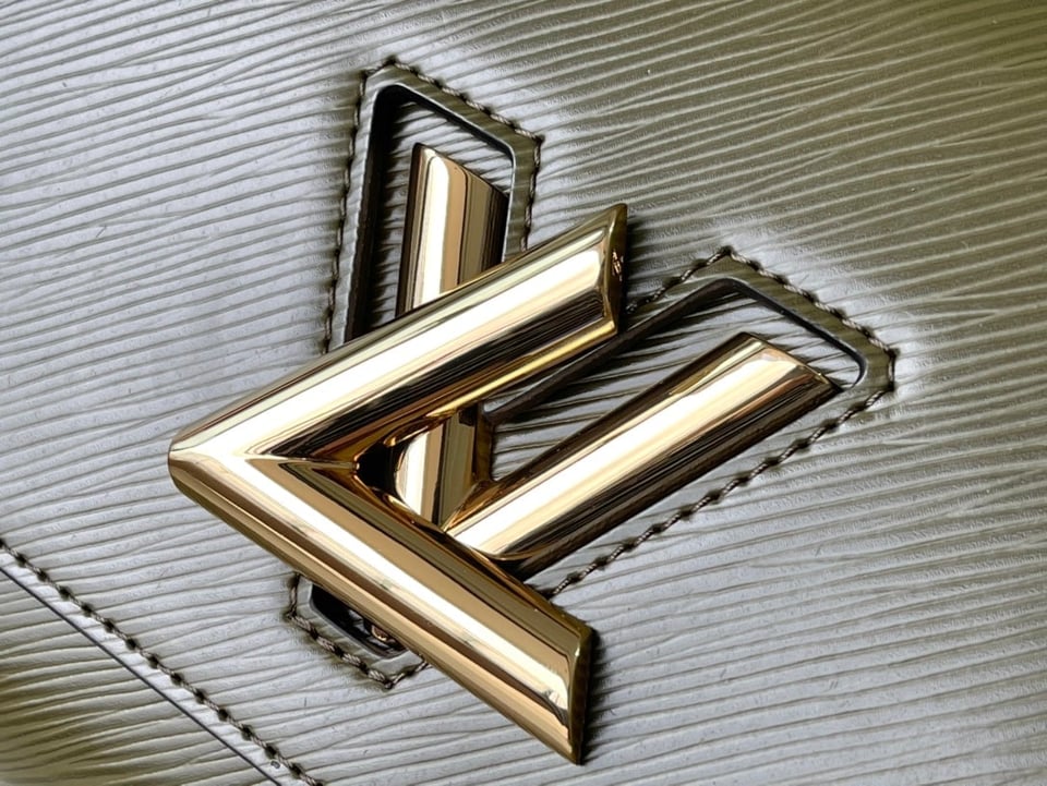 Louis Vuitton Twist Mm 23Cm Khaki view 9