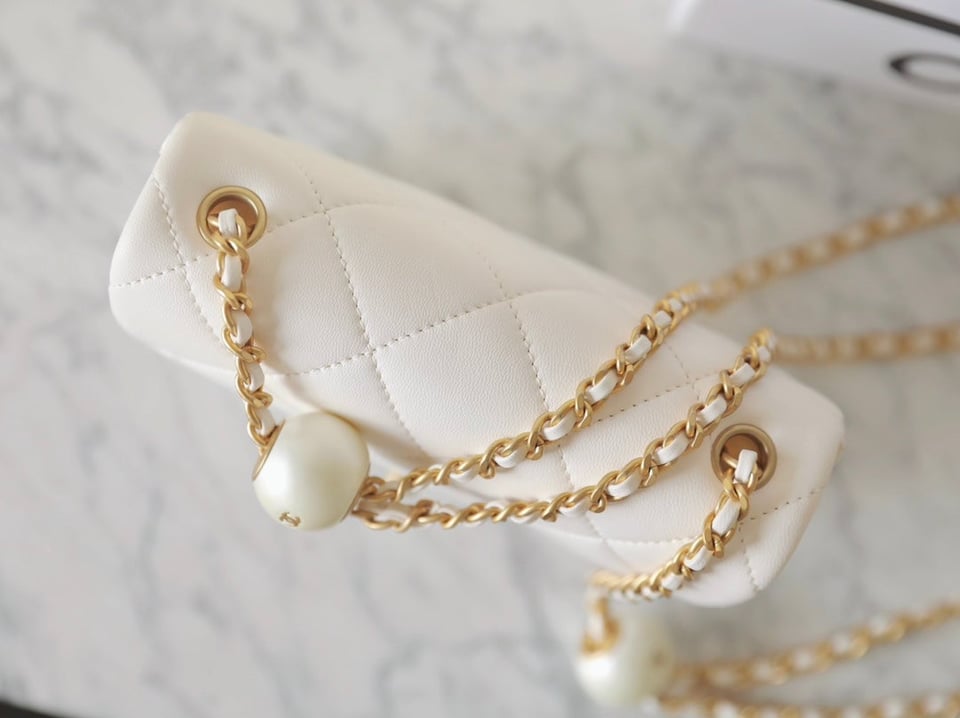 Chanel 24S Mini Flap Bag 17Cm White Lambskin Pearl Ball view 6