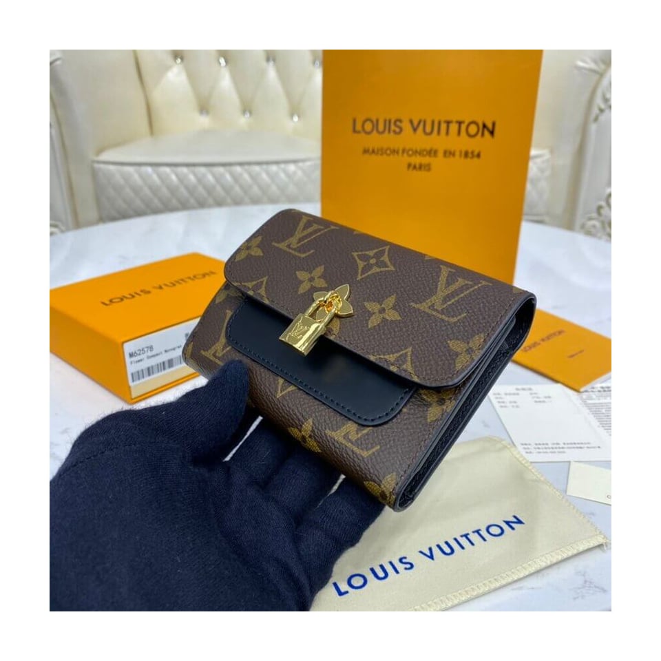 Louis Vuitton Flower Compact Wallet Black view 4