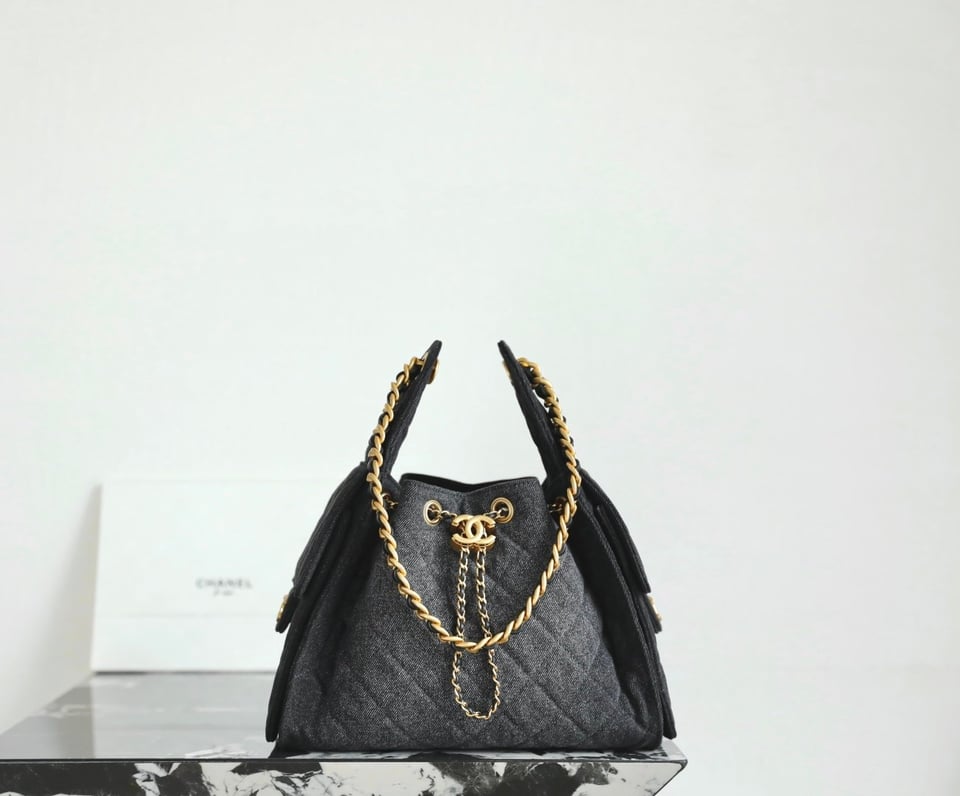 Chanel crossbody bag 25 Small Handbag Washed Denim &amp; Gold-Tone Metal Black 30cm/11.8in view 10