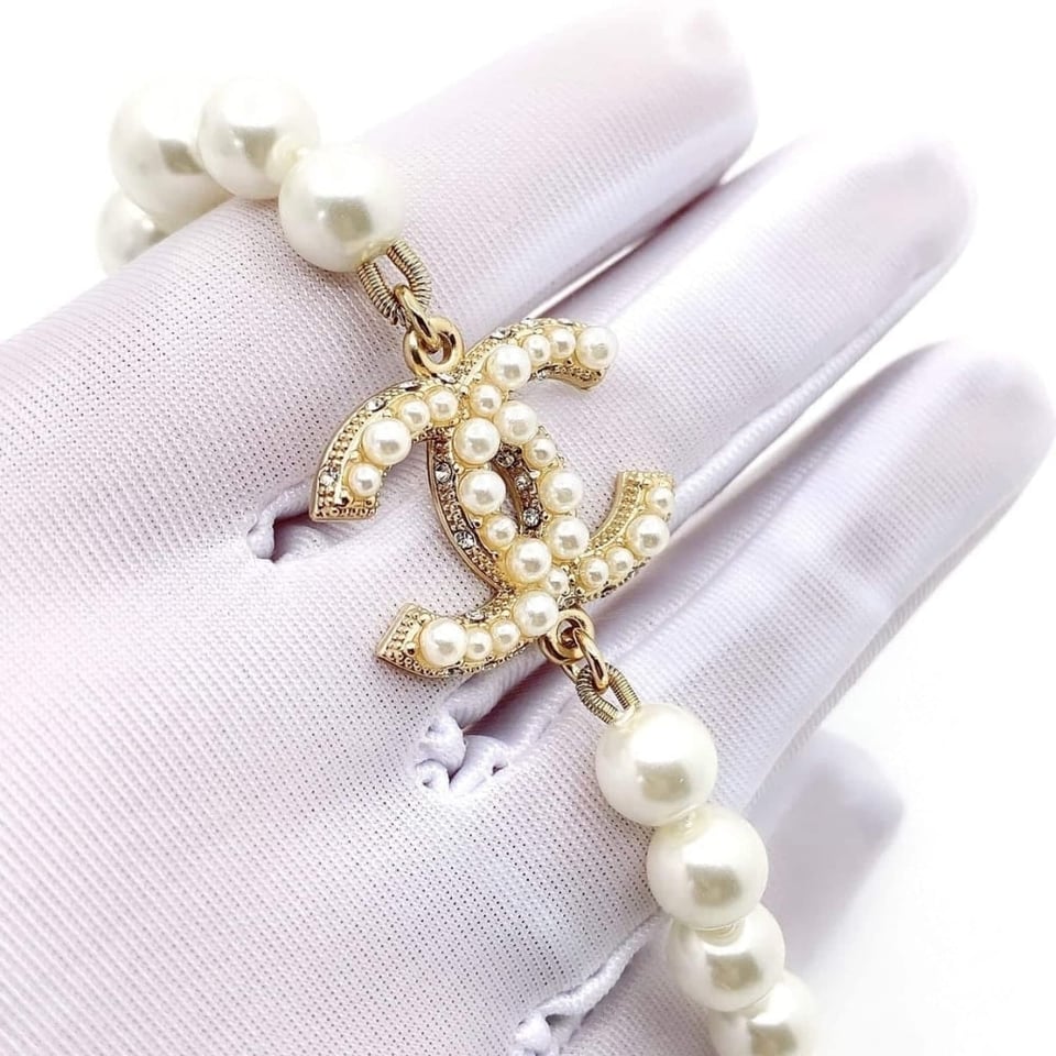Chanel Metallic Silver Tone Coco Faux Pearl Cc Necklace view 3