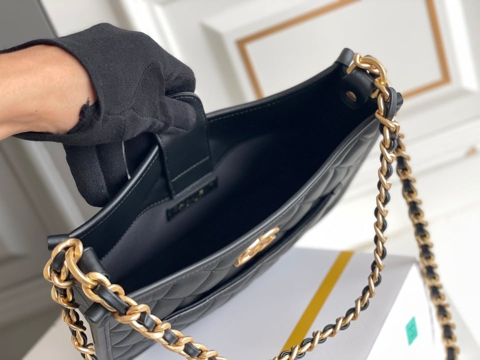 Chanel 24S 20Cm Hobo Bag Black Calfskin Gold Hardware view 4