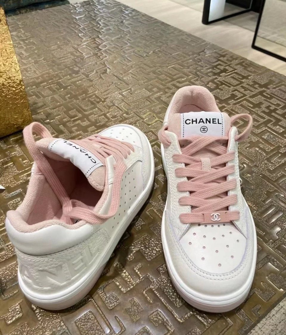 Chanel Runner Trainer Sneakers White And Pink G35934 view 6