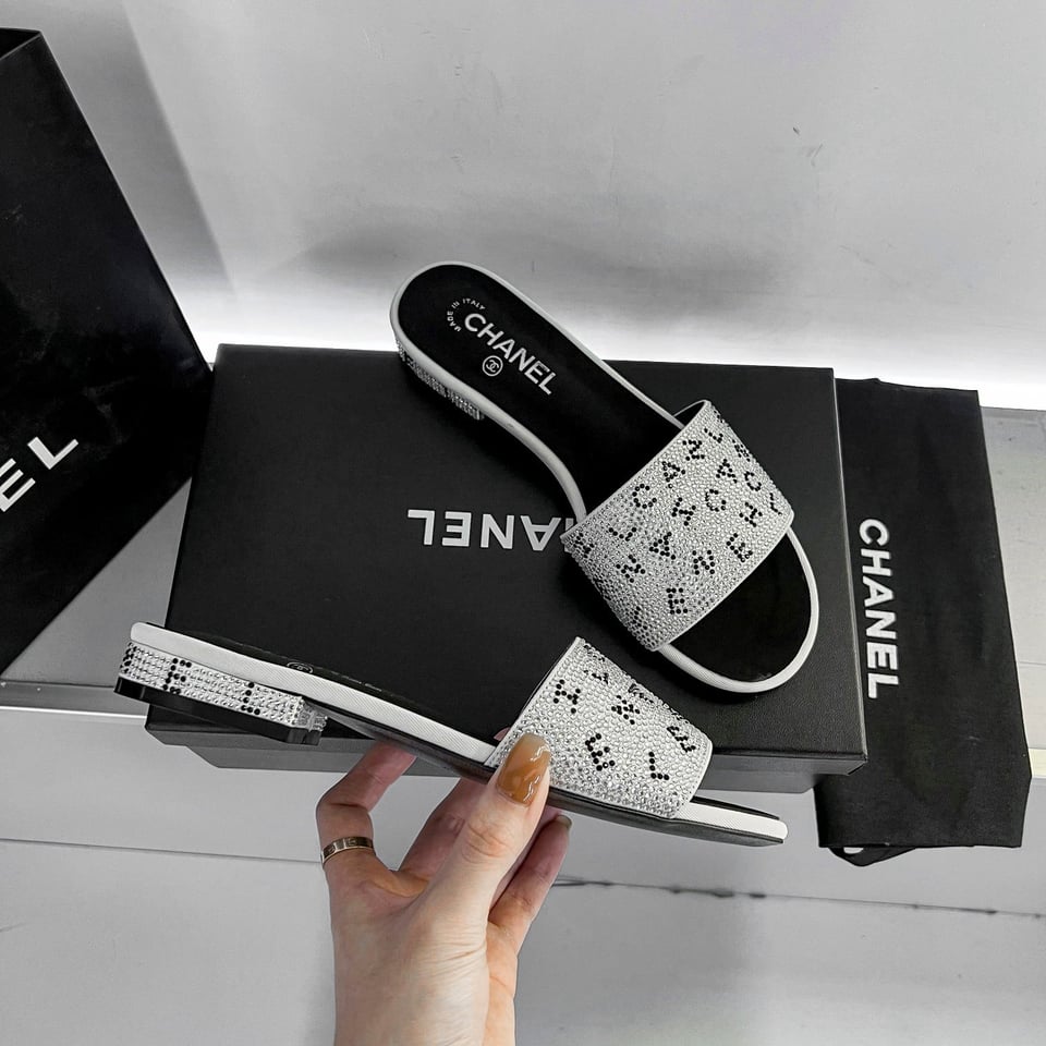 Chanel 24P Beaded Diamond Logo Slippers Silver view 5