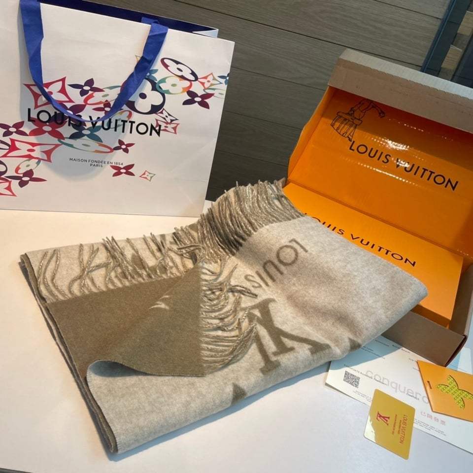 Louis Vuitton Monogram Giant Green Scarf For Women 170cm view 6