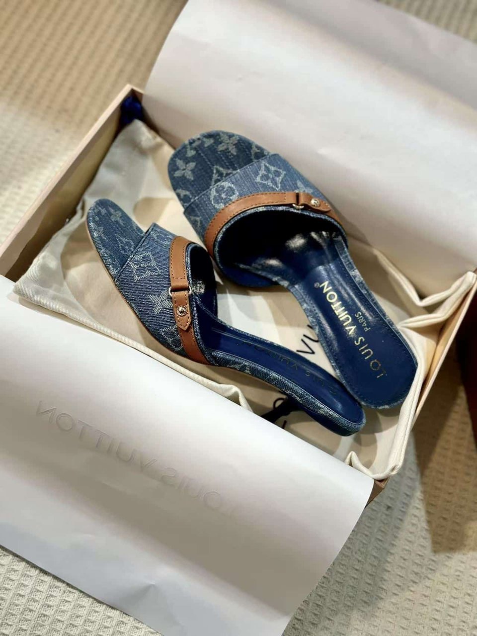 Louis Vuitton Neo Revival Mule Denim Blue 1Acizb view 6
