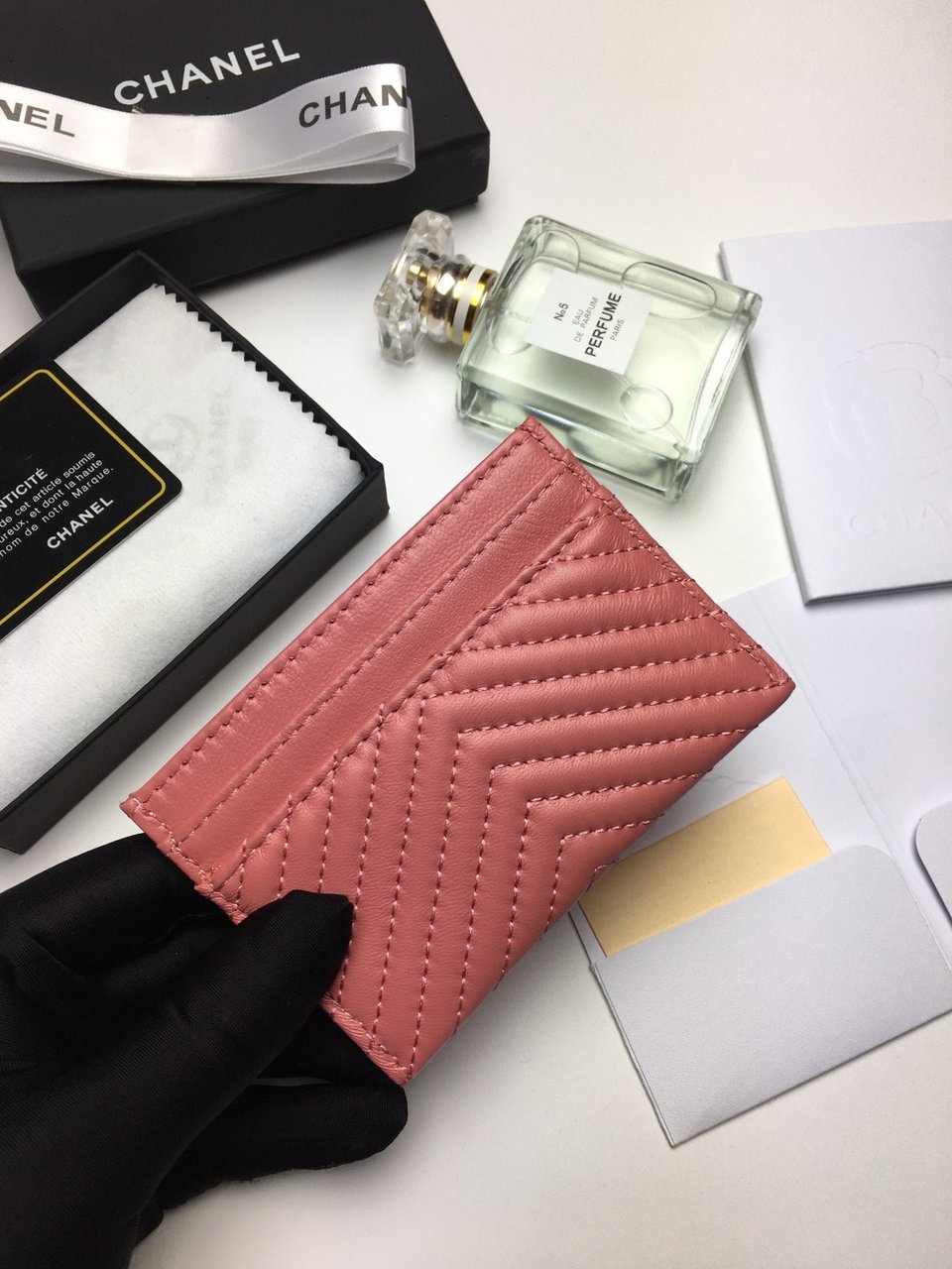 Chanel Line Card Holder 11.2 Coral Calfskin Gold Icon view 7