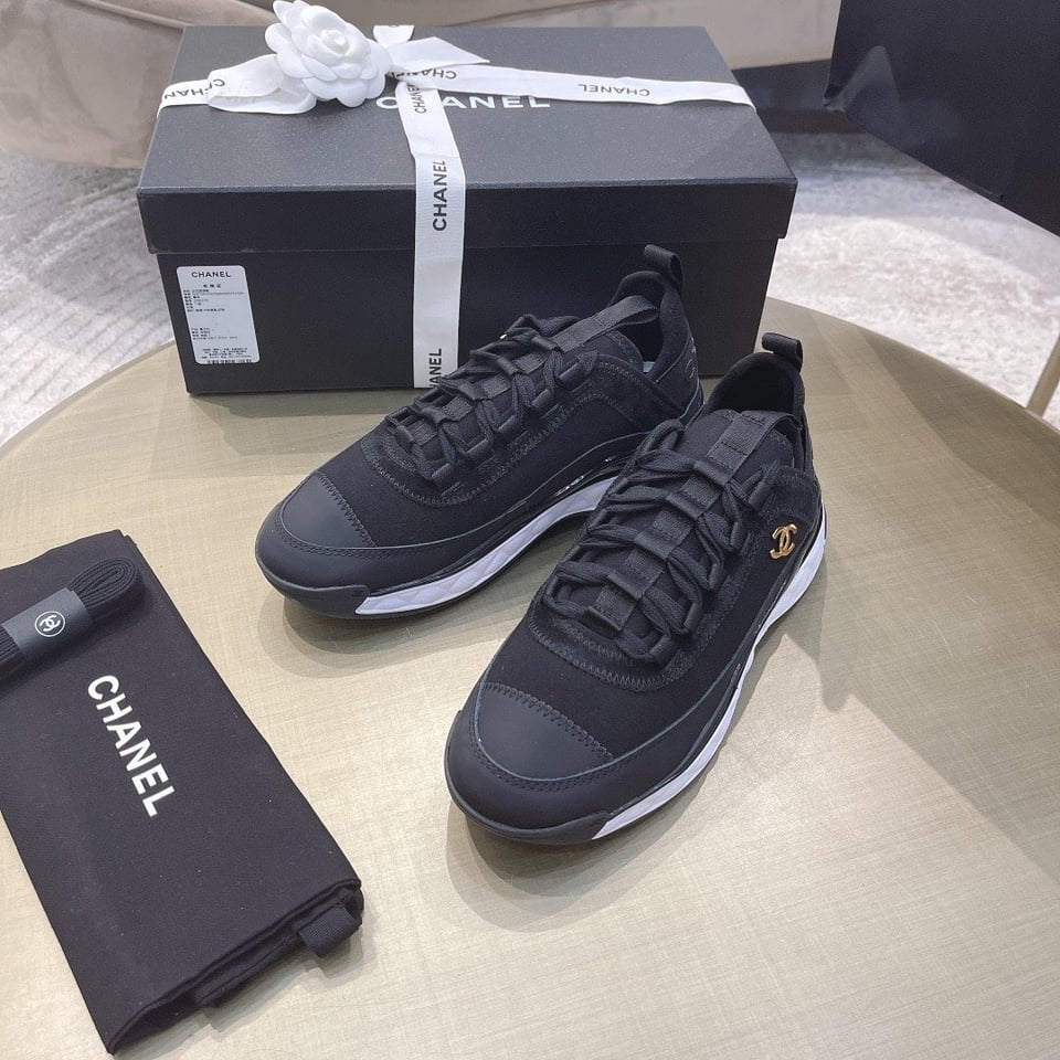 Chanel Logo Low Top Trainer Sneakers Black G35617 view 9