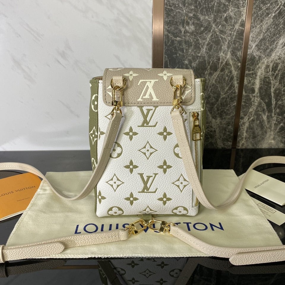 Louis Vuitton Tiny Backpack 19Cm Khaki view 8