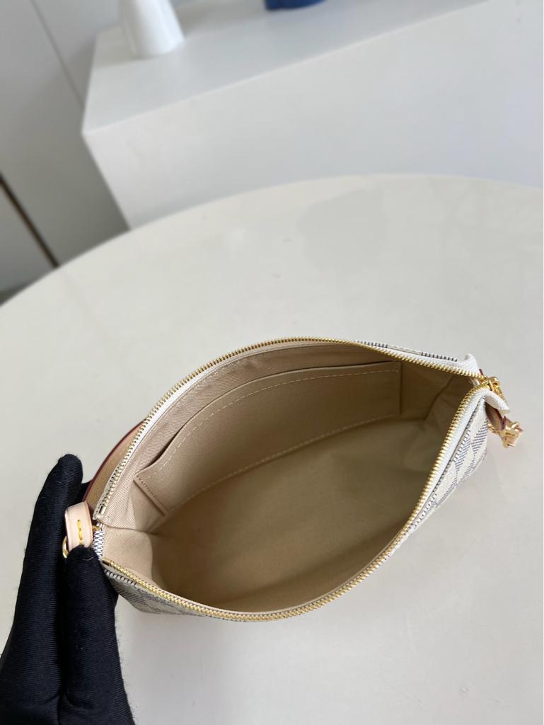 Louis Vuitton Pochette Accessory Bags 22cm N40915 view 5