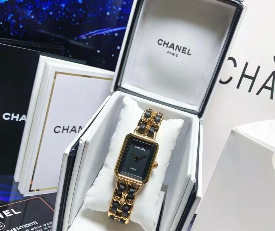 Chanel Premiere Edition Originale Watch 26.1 – 20mm Black Dial view 8