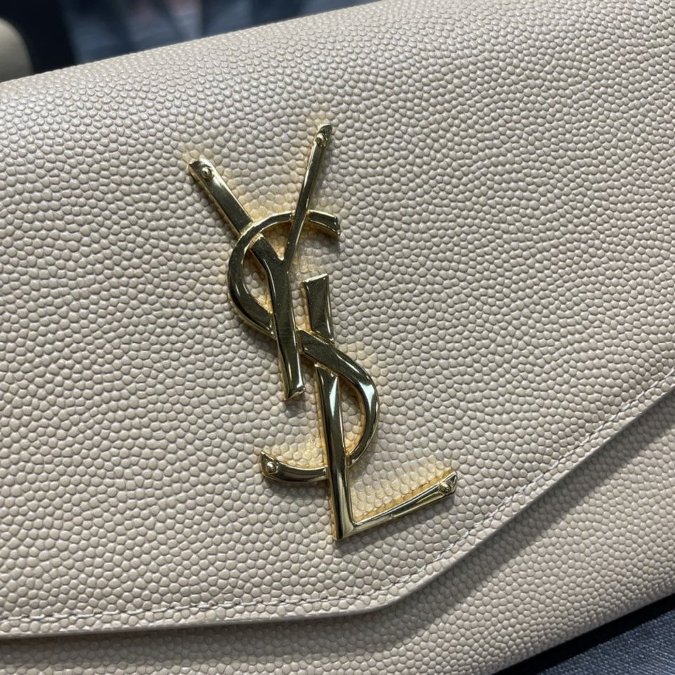 Saint Laurent Uptown Chain Wallet In Grain De Poudre Embossed Leather Blanc Vintage 19Cm view 3