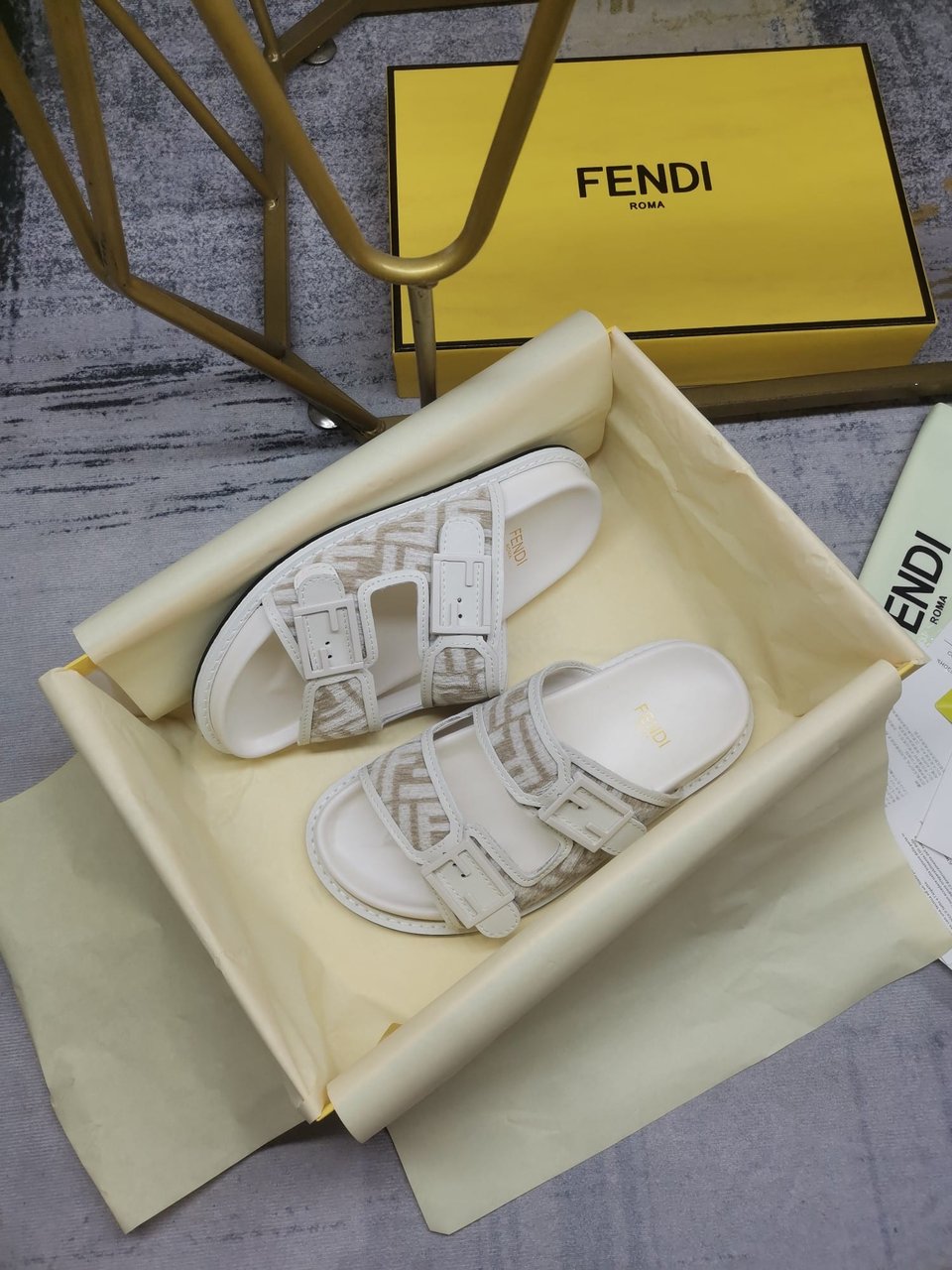 Fendi Feel Dove Grey Ff Chenille Slides White view 8