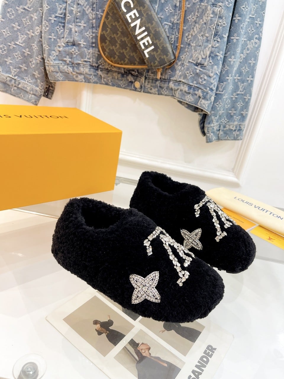 Louis Vuitton Shearling Uggs Slippers Black view 6