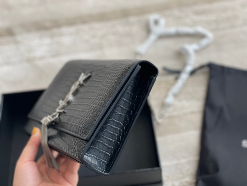 Saint Laurent Kate Small Chain Bag With Tassel In Shiny Leather Black view 5