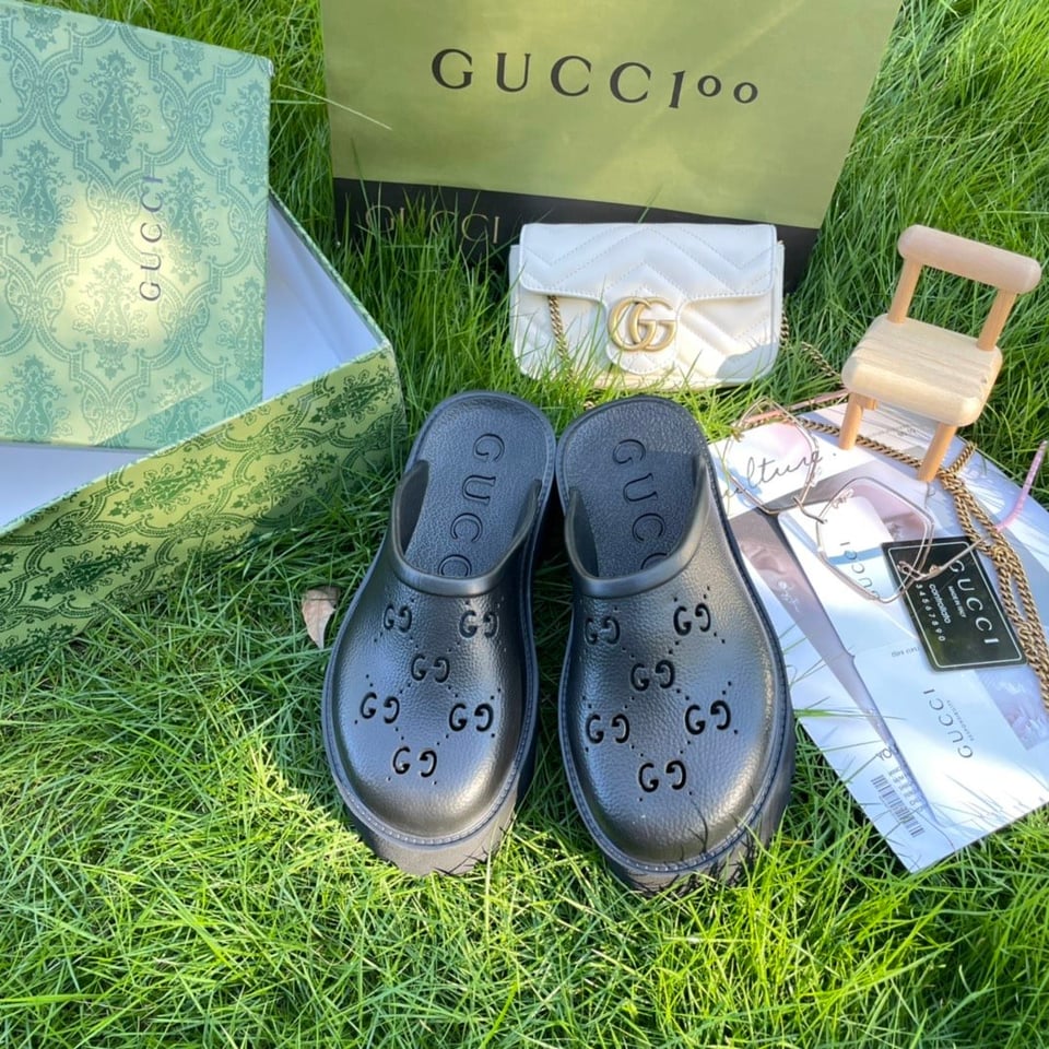 Gucci Men’S Slip On Sandal Black Gg Rubber 655517 Jfb00 1000 view 11