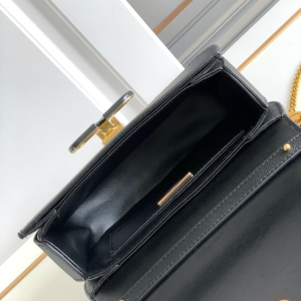 Valentino Vsling Bag In Grained Black 22Cm Wb0M28Djp0No view 6