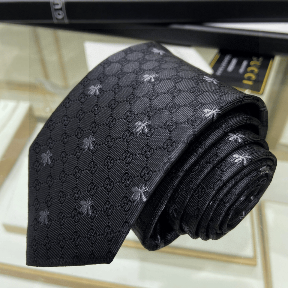 Gucci Black Necktie Versatile Silk Tie For Men view 7