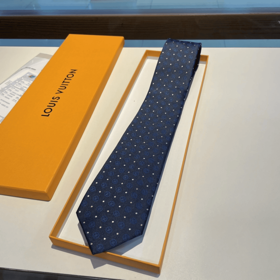 Louis Vuitton Navy Polka Monogram Silk Tie For Men view 8