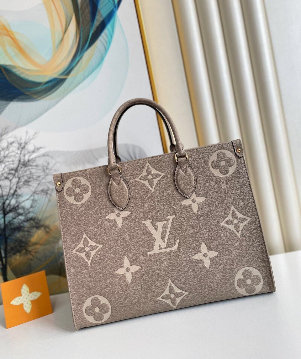 Louis Vuitton Onthego Mm Bicolor Monogram Empreinte Leather Dove/Cream M45494 35cm view 7