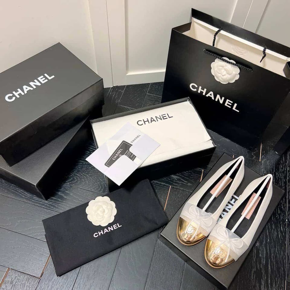 Chanel Leather Cap Toe Ballet Flats White Gold view 4